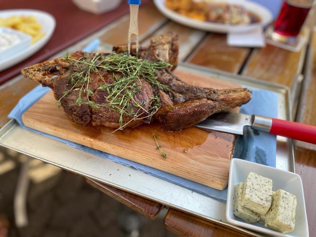 Bauer'S Pension-Restaurant-Catering Grosshabersdorf ภายนอก รูปภาพ
