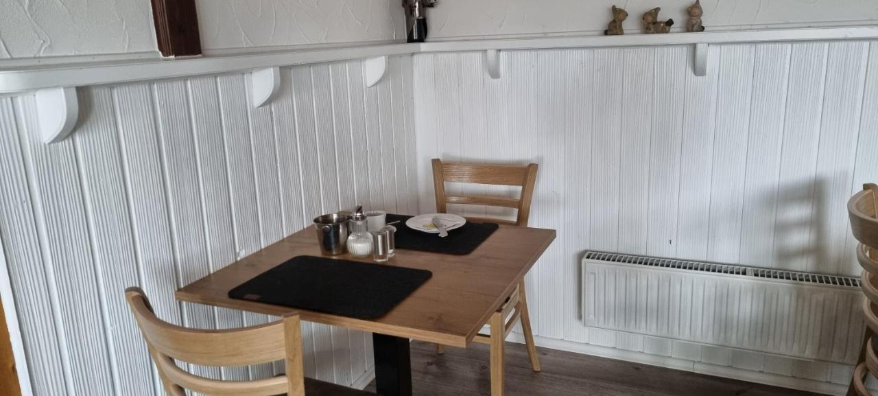 Bauer'S Pension-Restaurant-Catering Grosshabersdorf ภายนอก รูปภาพ